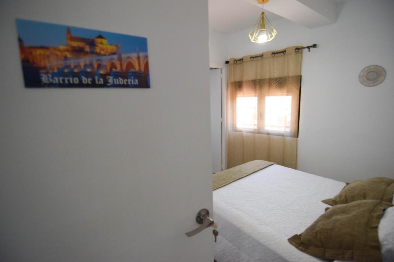 Atico Aguayos Con Parking Gratis Apartment Cordoba Luaran gambar